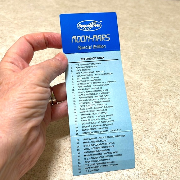 BNWOT SPACE SHOTS MOON MARS 36 CARD SPECIAL EDITION 2D EFFECTS & A BONUS… - Picture 4 of 7